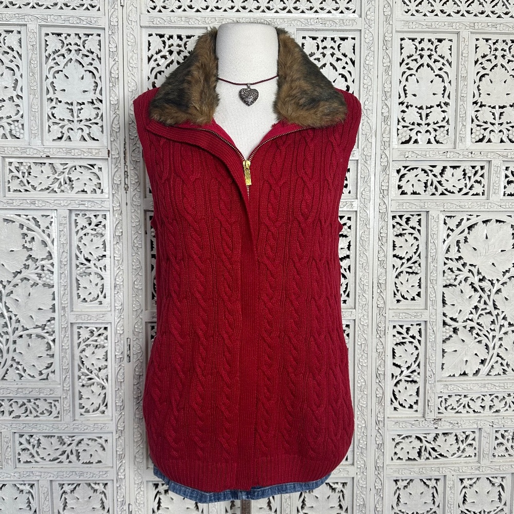 Liz Claiborne Cable Knit Full‎ Zip Sleeveless Sweater Vest With Faux Fur Collar